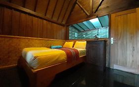 Tetebatu Valley Bungalows